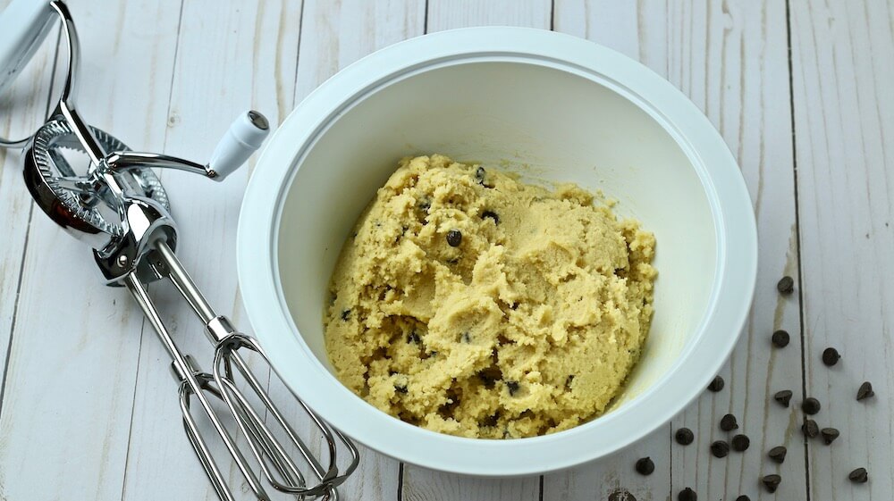Easy Keto Chocolate Chip Butter Cookie Dough
